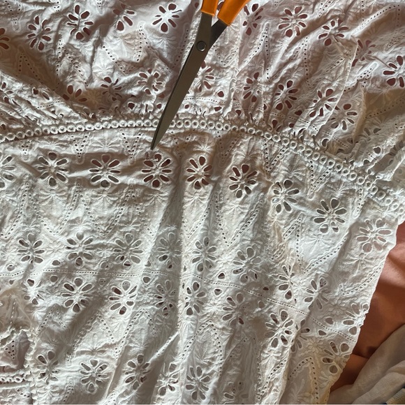 Kate Spade Sleeveless Floral Eyelet White Top Size Small - Picture 16 of 16